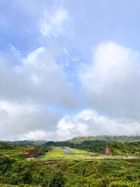 Landasan Pacu Pesawat, Bandara Long Ampung